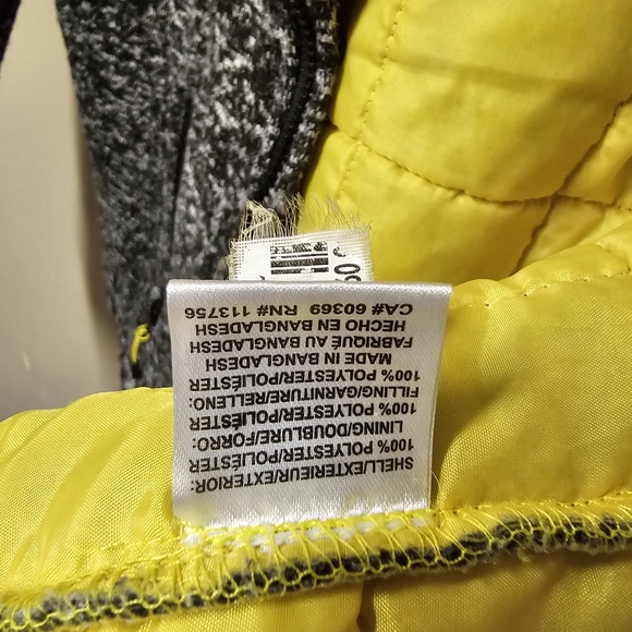 Canada Weather Gear Black/Yellow Hooded Zip-Up Lightweight Jacket - Picture 10 of 15